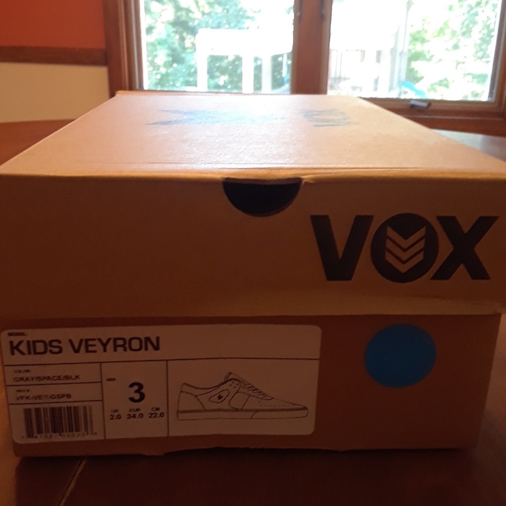 Vox skate shoes